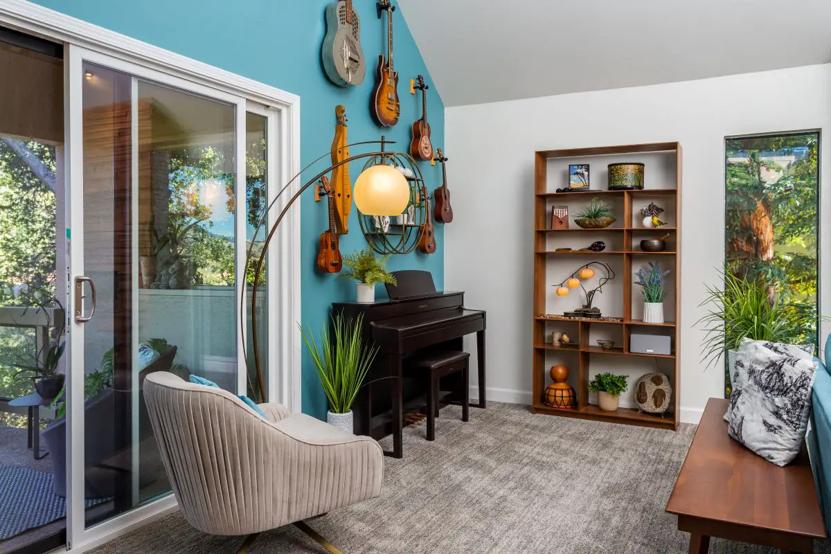 Accent wall with bold paint color in living room
