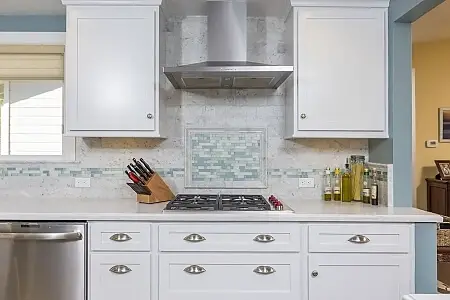  Cooktop & Backsplash Detail – 4320 Terra Granada