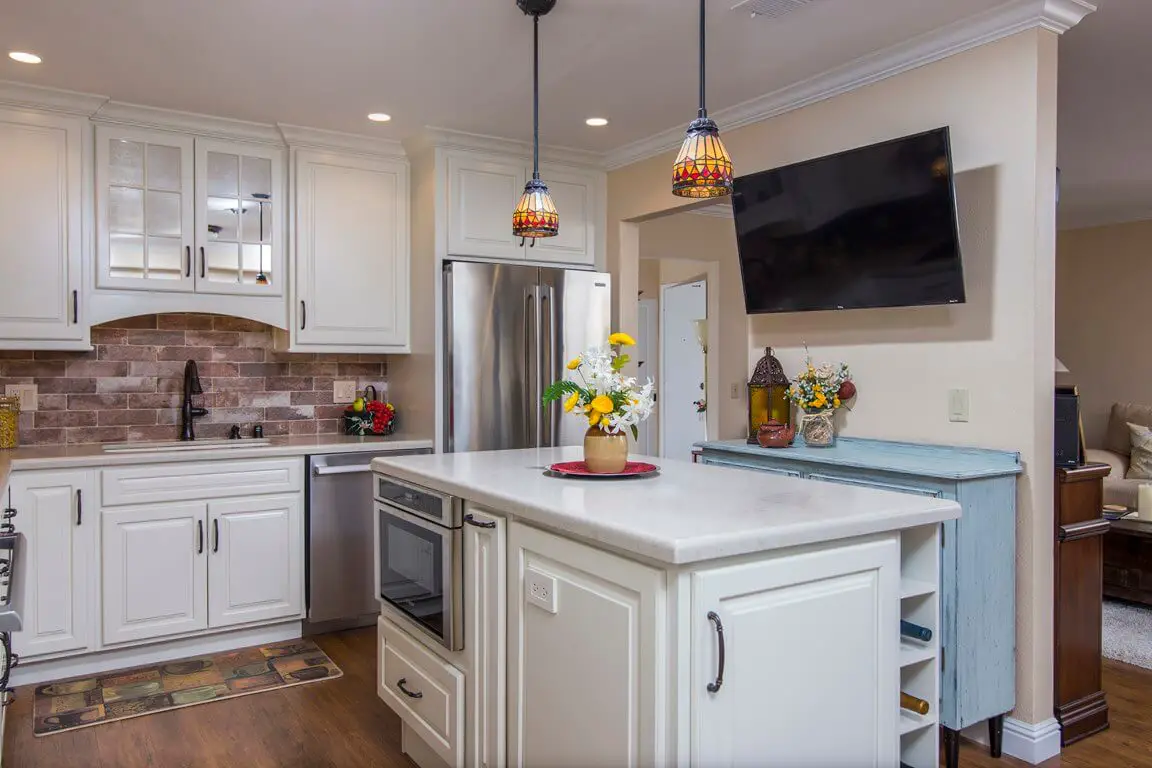  Transitional Kitchen Remodel – 2672 Ptarmigan
