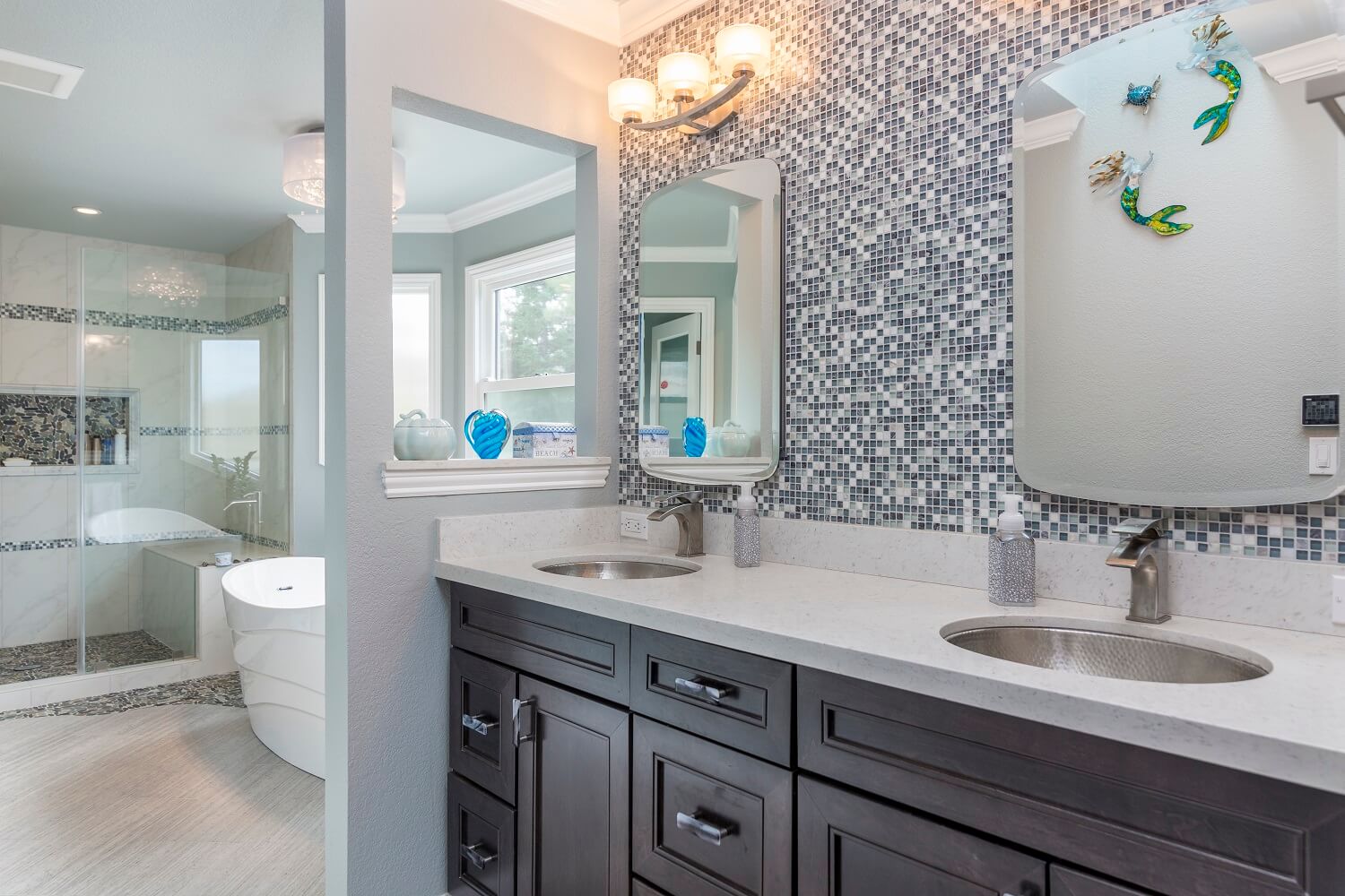  1555 Sorrell – Dual Vanity & Mosaic Accent Wall in Master Bath