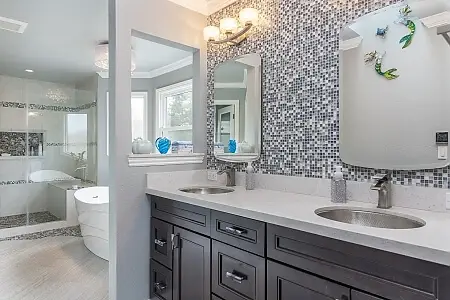  1555 Sorrell – Dual Vanity & Mosaic Accent Wall in Master Bath
