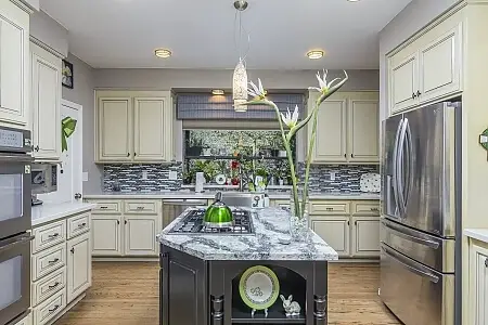  1555 Sorrell – Timeless Kitchen Remodel with Farmhouse Sink and Custom Finishes